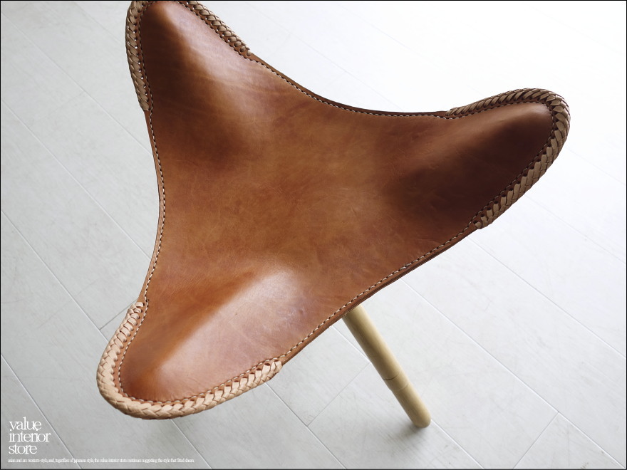 チーク総無垢 レザースツールTriangle/LB イス ハンドメイド チーク総無垢 レザースツールTriangle/LB イス ハンドメイド